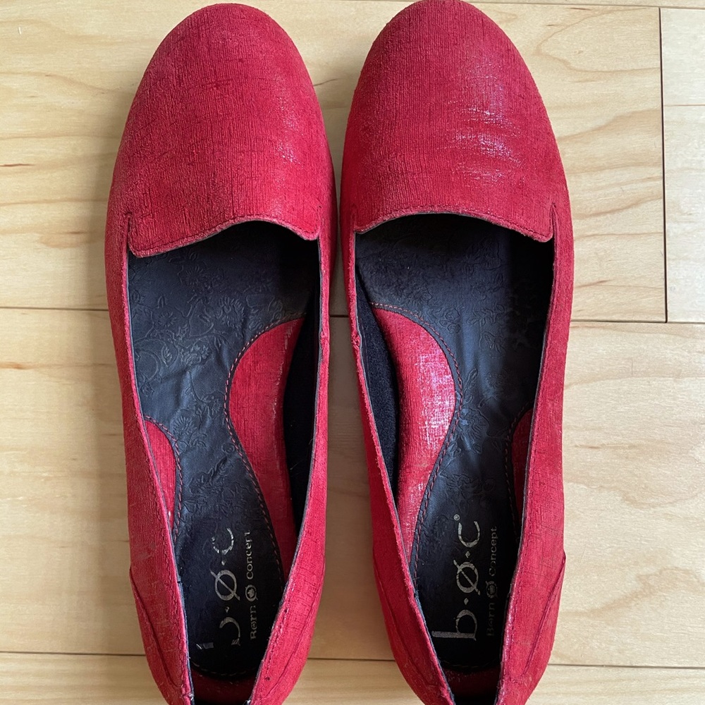b.o.c. red flats size 6